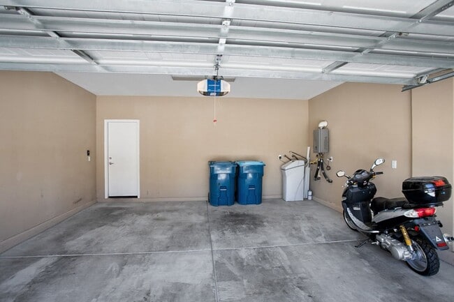 Building Photo - 8266 Arden Landing Pl