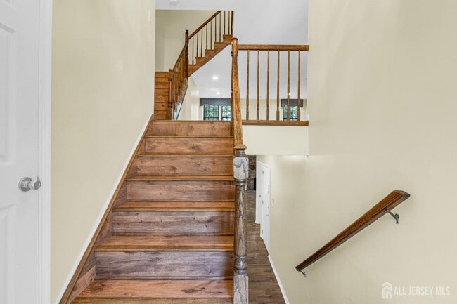 Building Photo - 3604 Springbrook Dr