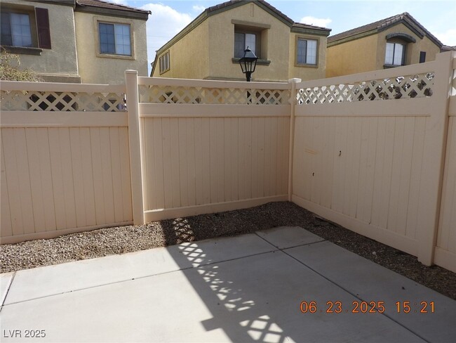 Building Photo - 707 W Sea Harbor Ct