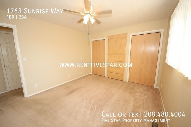 Building Photo - 1763 Sunrise Way