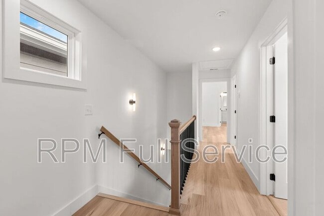 Building Photo - 1715 Heiman St