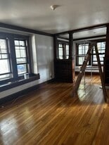 Building Photo - 142 Larch Rd