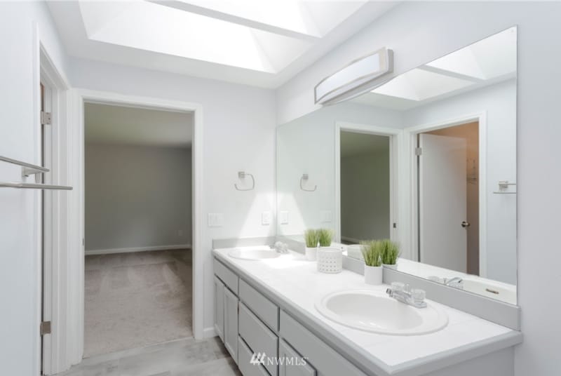 Building Photo - 2319 210th St SE