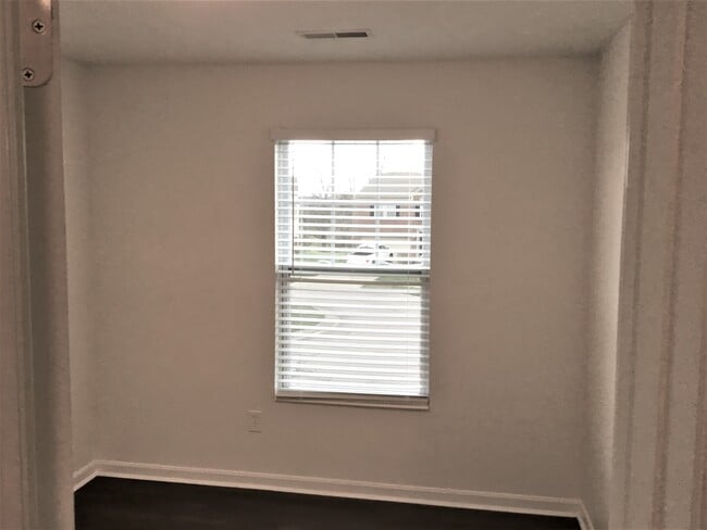 Building Photo - 5514 Windsor Ct