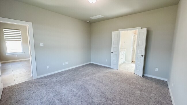 Building Photo - 2805 Bluebonnet Ridge Dr