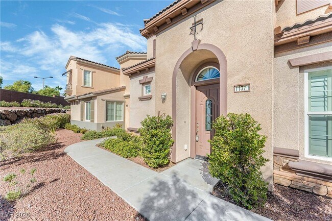 Building Photo - 11371 Merado Peak Dr