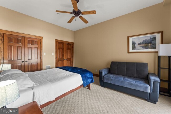 Building Photo - 3535 Meadow Rd