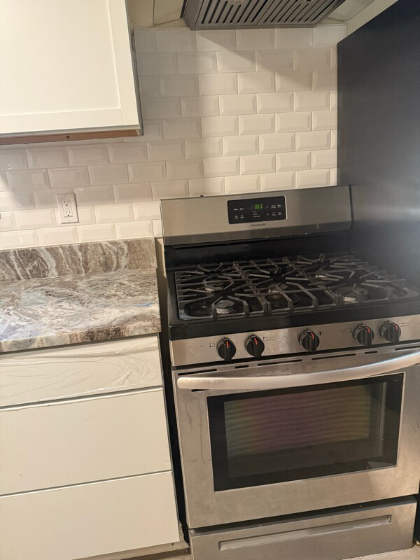 Building Photo - 18675 Beland St