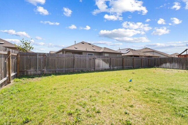 Building Photo - 149 River Rise Rd