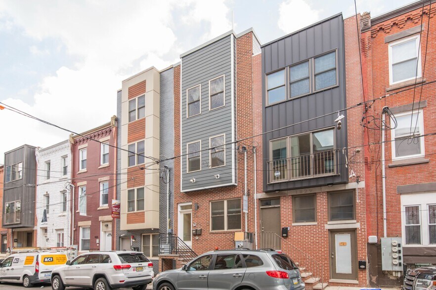 Building Photo - 1825 N Bouvier St