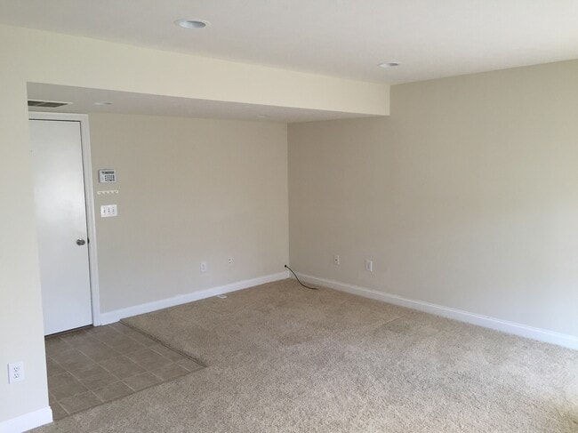 Building Photo - 5898 Winberry Creek Dr