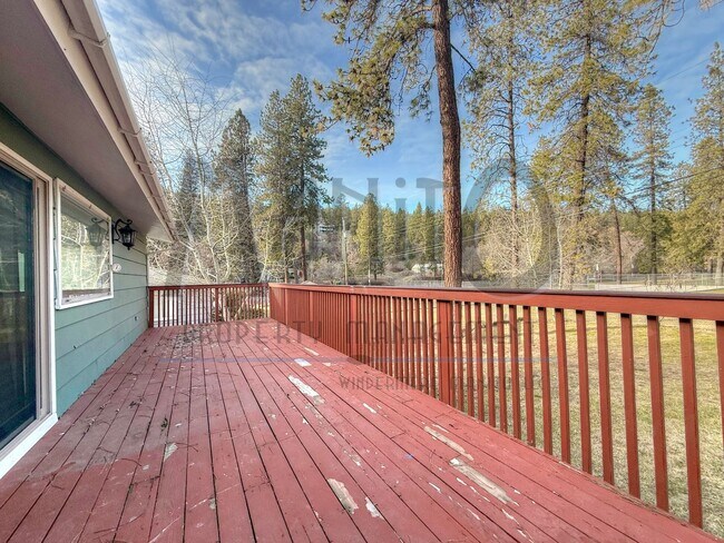 Building Photo - **MOVE-IN SPECIAL** Bright & Open Country Homes Rancher