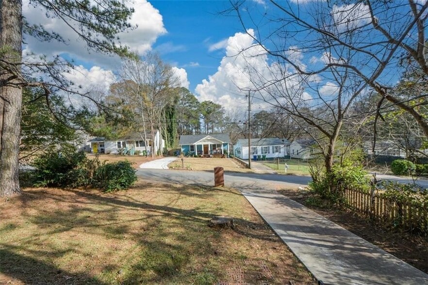 Building Photo - 2259 Nelms Dr SW