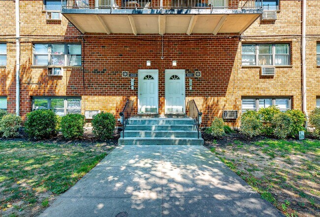 Building Photo - 153-21 78th St