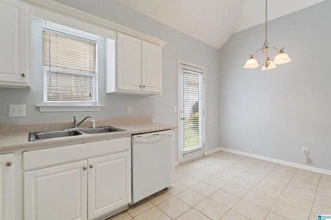 Building Photo - Magnolia Trail