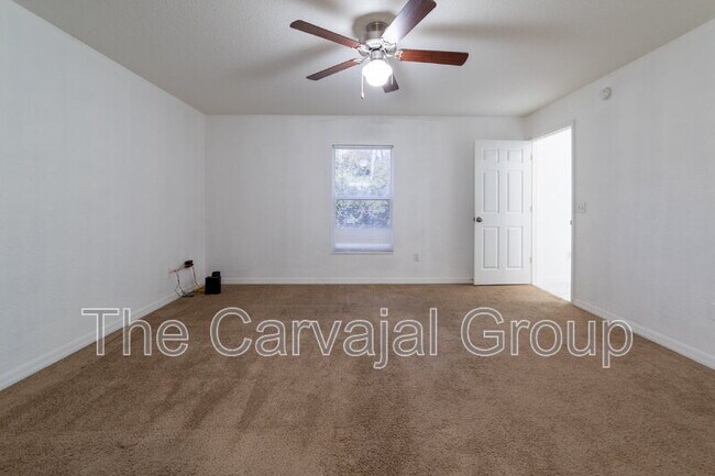 Building Photo - 5107 SW 165th St Rd