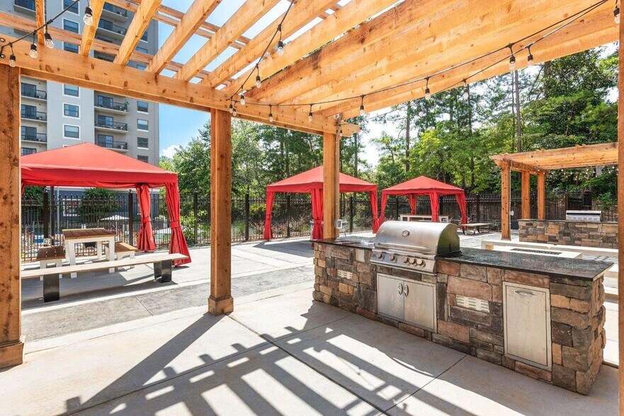 Building Photo - 795 Hammond Dr