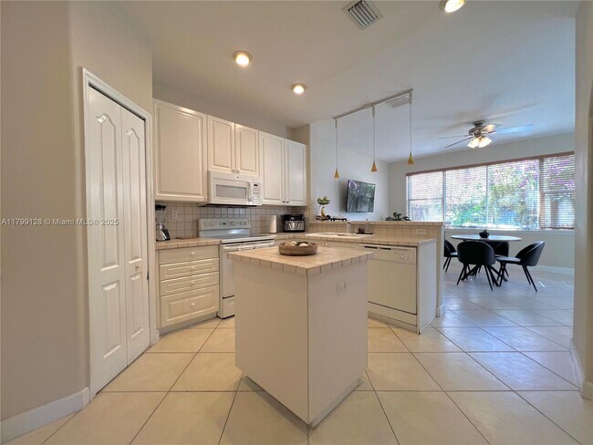 Building Photo - 5486 NW 112th Path
