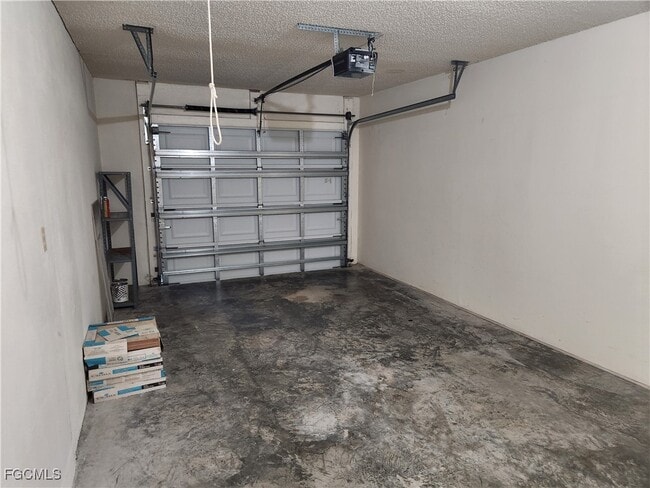 Building Photo - 3817 SE 11th Ave