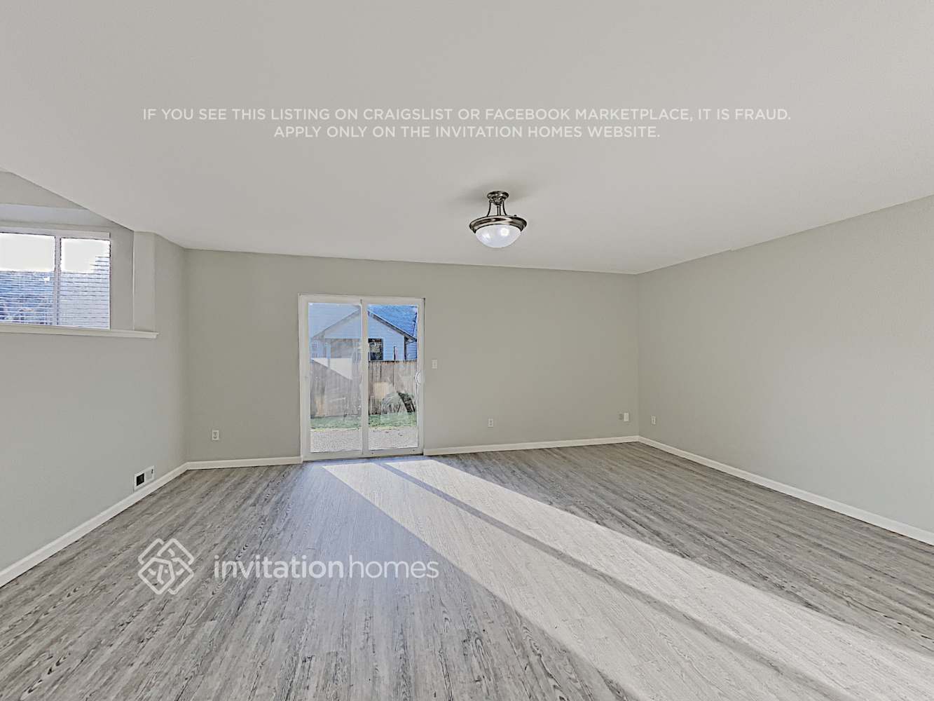 Building Photo - 17127 115th Ave E