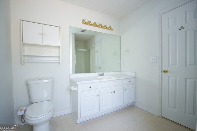 Building Photo - 2804 James Henry Dr