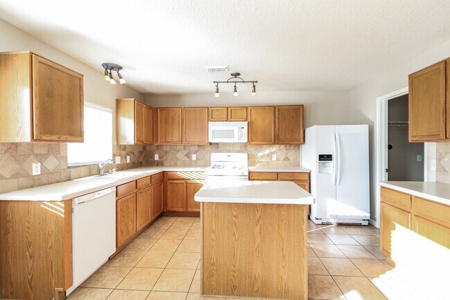 Building Photo - 18311 Valiant Brook Ct