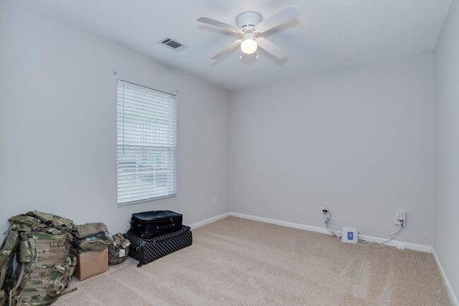 Building Photo - Great 3 Bedroom In Grovetown