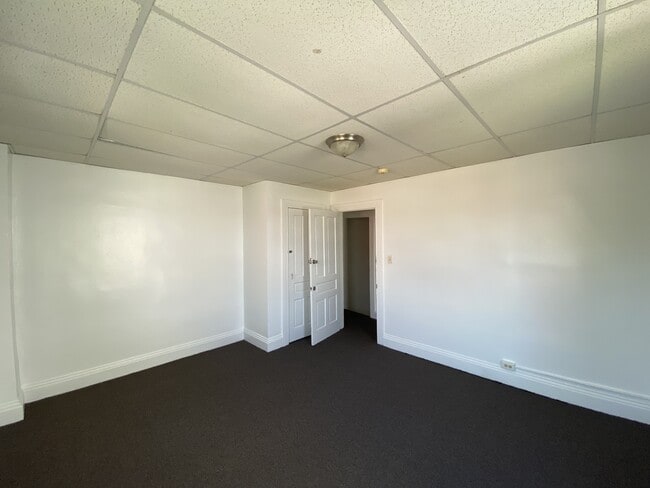 Building Photo - 241 W Jackson St