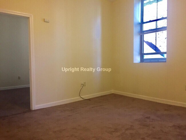 Building Photo - 71-73 Washington St. Unit 204J