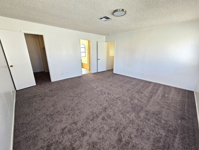 Building Photo - 2 Story 4 Bedroom House Just painted and n...