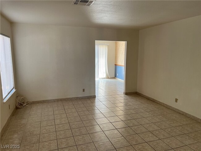 Building Photo - 1628 Starridge Way