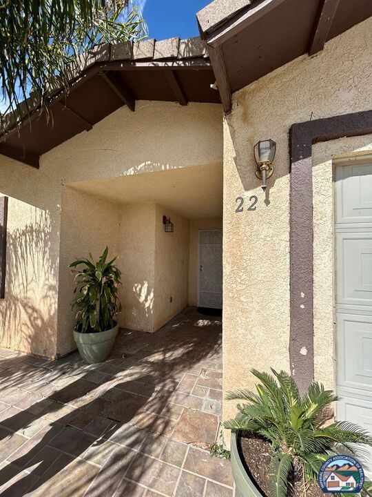 Building Photo - 22 Hawk St