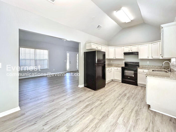 Building Photo - 1827 Belcher Pl SW