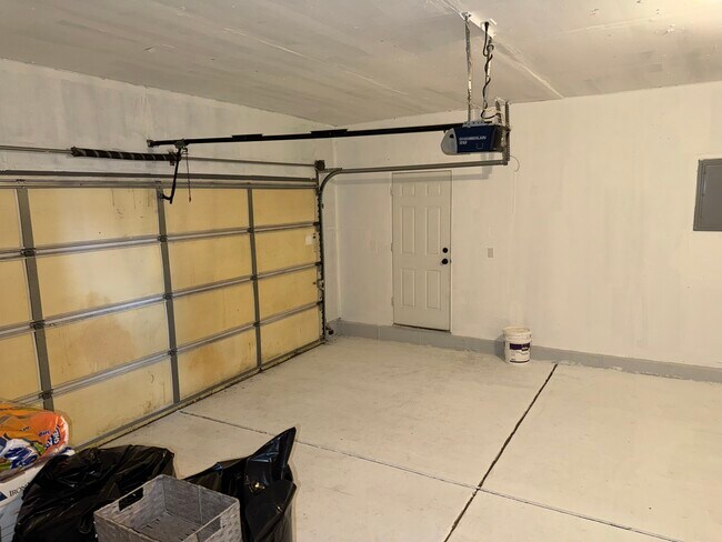 Building Photo - 4666 Witches Hollow Ln