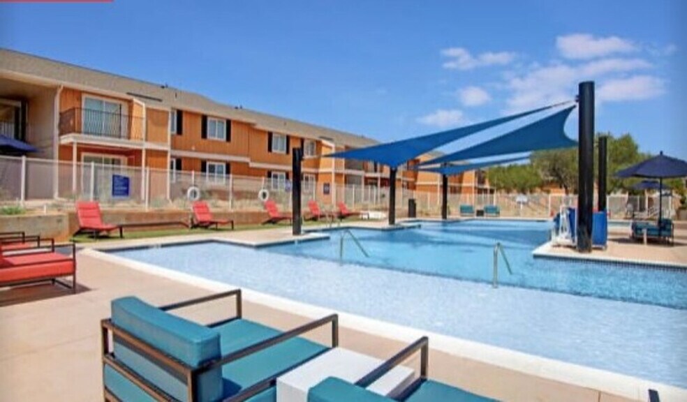 Building Photo - 12701 N Pennsylvania Ave