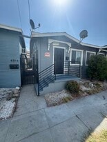 Building Photo - 637 W Avenue 28