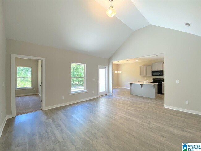 Building Photo - 318 Golden Eagles Cir