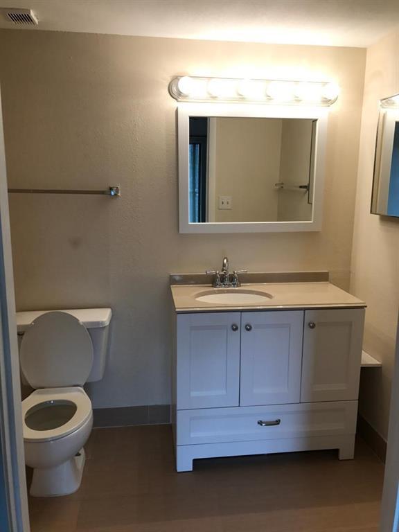 Building Photo - 2445 SW 18th Ter