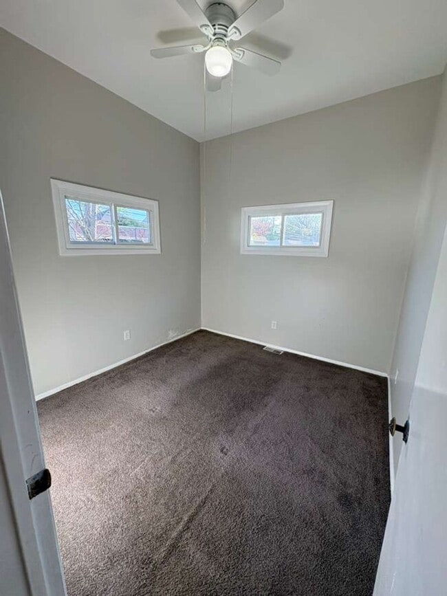 Building Photo - Charming University Heights Home Near Shops & Dining