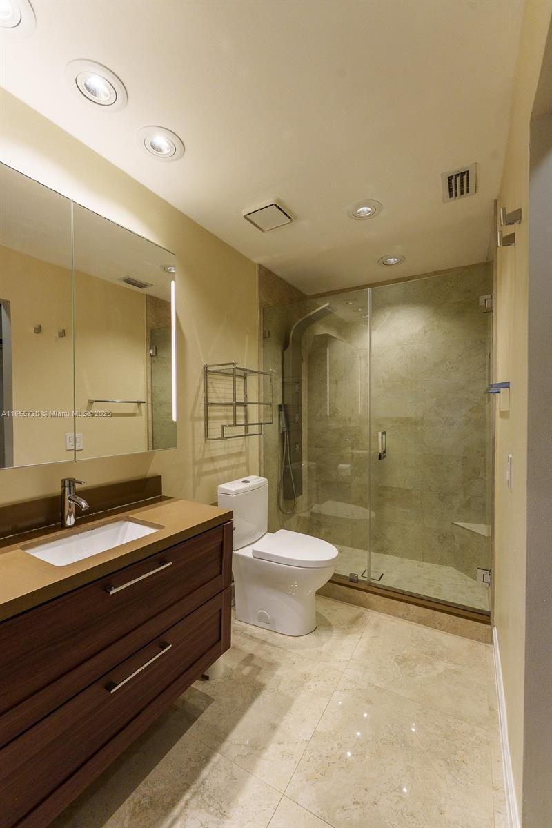 Building Photo - 1462 Springside Dr