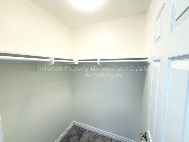Building Photo - 3623 Harbor Crest Way
