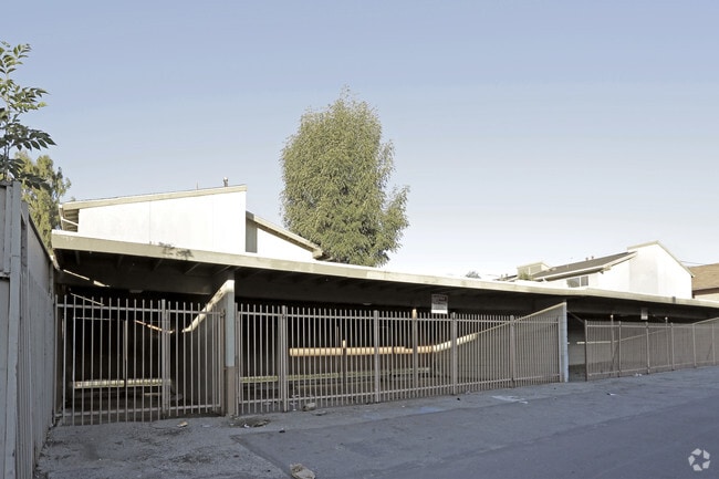 Building Photo - Turner Towner