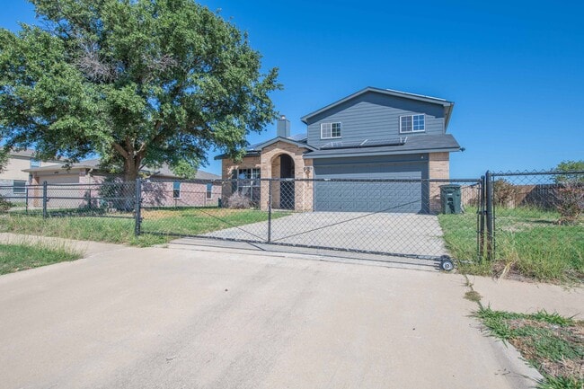 Building Photo - 4201 Thunder Creek Dr