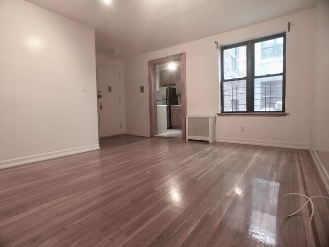 Floorplan - 183 Pinehurst Avenue