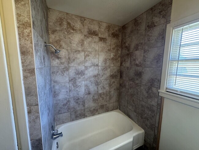 Building Photo - 5402 22nd St