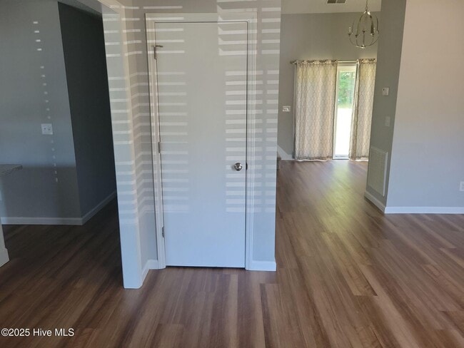 Building Photo - 1139 Brownlea Dr