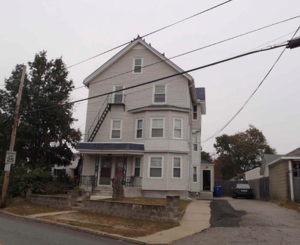 Building Photo - 13-15 Reservoir Ave