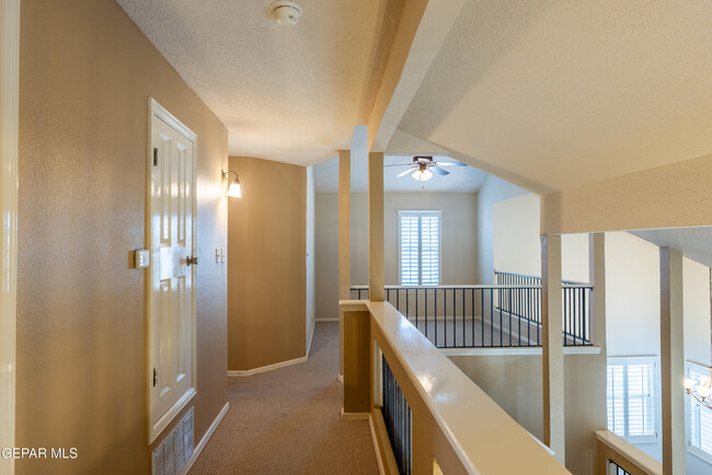 Building Photo - 12297 Kingsgate Ct