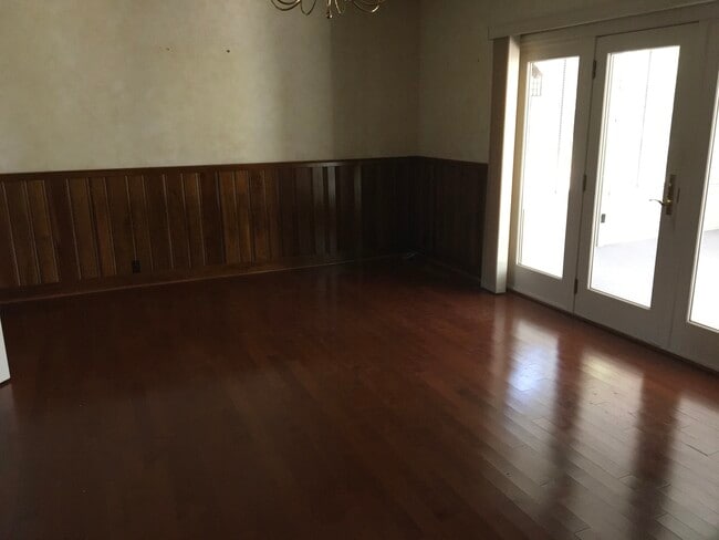 Building Photo - 2566 Blairmont Ter