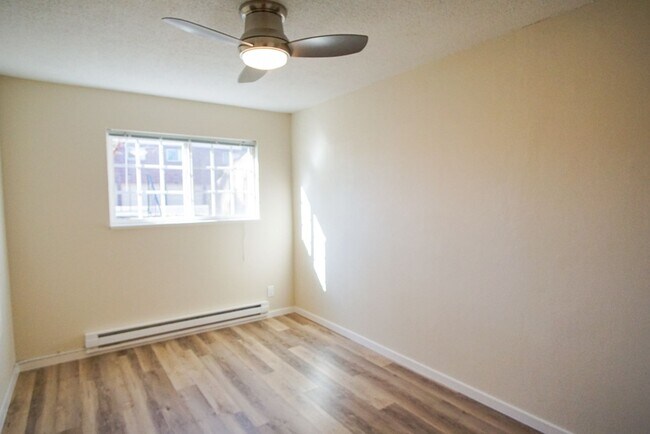 Building Photo - Irvington 1Bdr w/Patio Ready Late October!